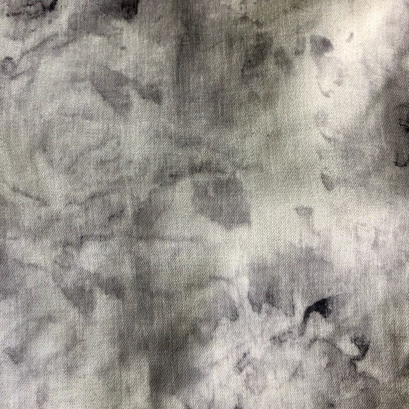 NWT Lululemon Print Flat Front Relaxed Shorts 4.5” Aquila Rhino Grey Multi 10 - Picture 8 of 12